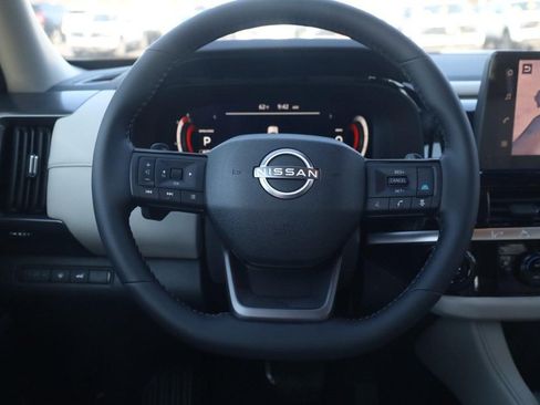 New 2026 Nissan Pathfinder SL AWD/4WD image 8