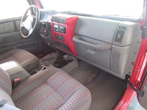 Used 1998 Jeep Wrangler SE AWD/4WD image 12