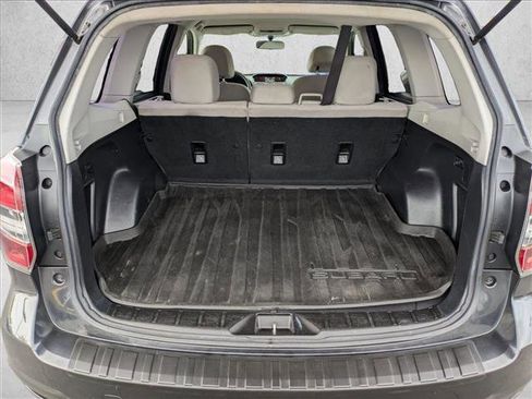 Used 2016 Subaru Forester 2.5i w/ Alloy Wheel Package image 9