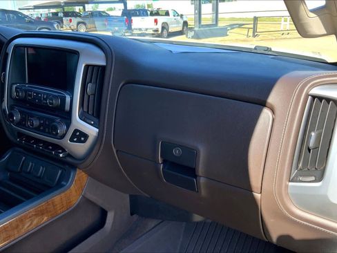 Used 2018 GMC Sierra 1500 SLT AWD/4WD image 18