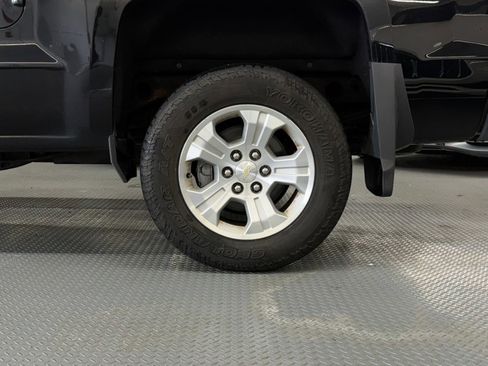 Used 2017 Chevrolet Silverado 1500 LT w/ All Star Edition AWD/4WD image 14