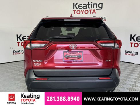 Used 2025 Toyota RAV4 XLE FWD image 7