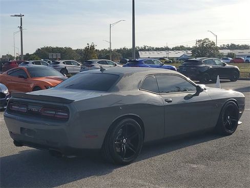 Used 2018 Dodge Challenger R/T Scat Pack image 4
