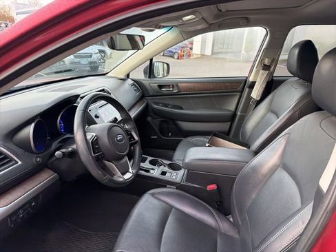 Used 2018 Subaru Outback 2.5i Limited image 4