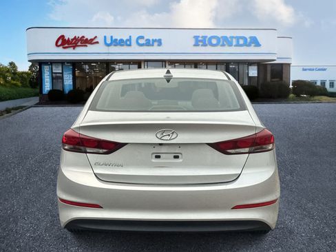 Used 2017 Hyundai Elantra Value Edition w/ Cargo Package FWD image 4