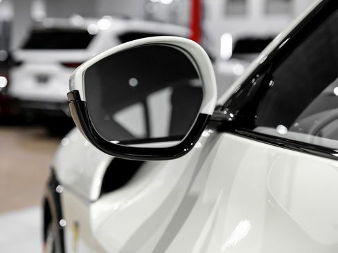 Used 2025 Ferrari Purosangue image 38