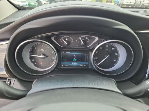 Used 2020 Buick Envision Essence image 19