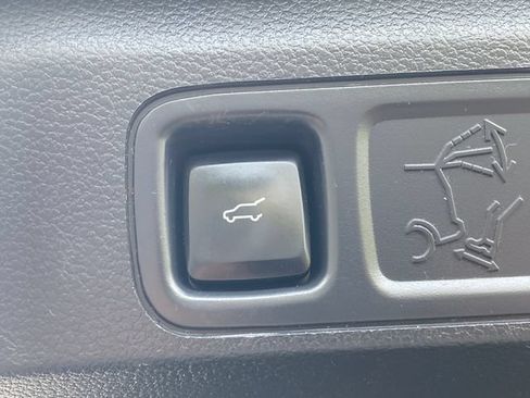 Used 2022 Ford Expedition Max Limited AWD/4WD image 18