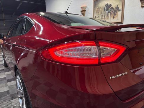 Used 2016 Ford Fusion Titanium FWD image 9