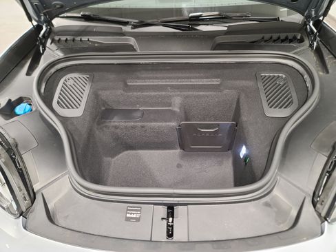 New 2026 Porsche Macan Electric RWD image 30