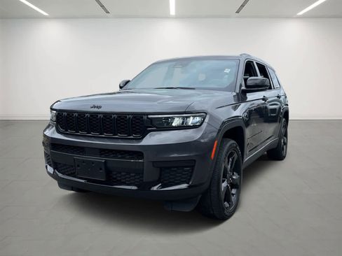 Used 2023 Jeep Grand Cherokee L Altitude image 1