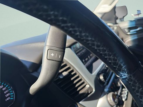 Used 2019 Chevrolet Tahoe LT w/ LT Signature Package AWD/4WD image 25