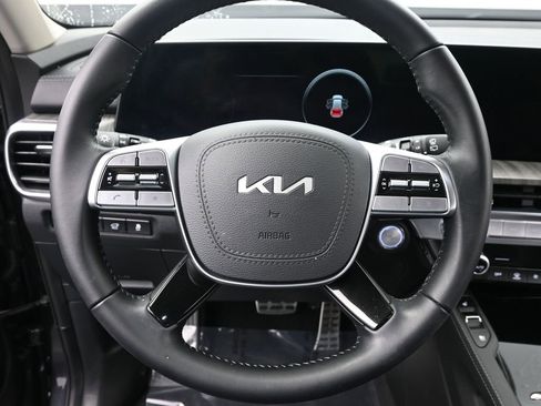 Used 2025 Kia Telluride SX w/ SX Captain's Chair Package image 23