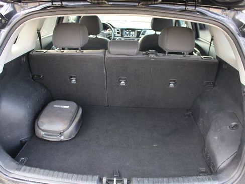 Used 2019 Kia Niro LX image 10