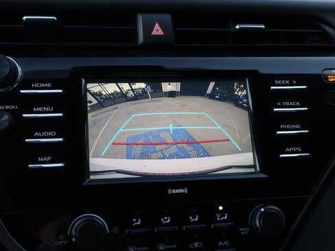 Used 2020 Toyota Camry LE image 38