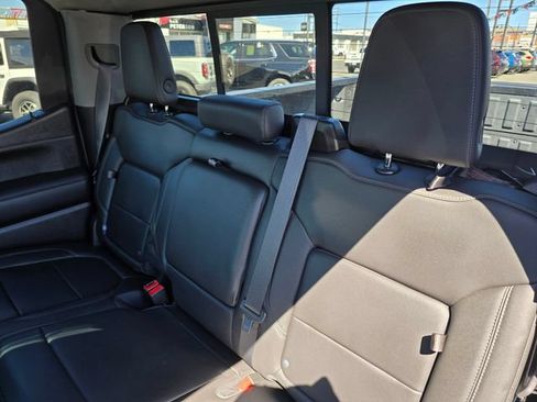 Used 2020 GMC Sierra 1500 SLT w/ SLT Premium Plus Package AWD/4WD image 17