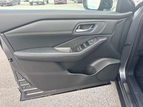 New 2026 Nissan Rogue Dark Armor AWD/4WD image 23