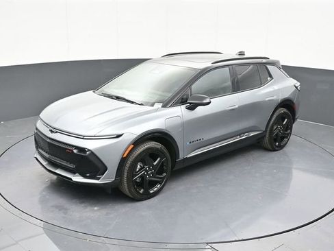 New 2026 Chevrolet Equinox EV RS image 60