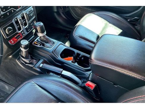 Used 2020 Jeep Gladiator Rubicon AWD/4WD image 15