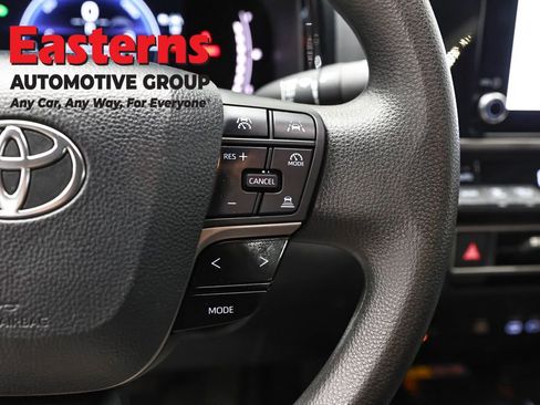 Used 2025 Toyota Camry LE FWD image 16
