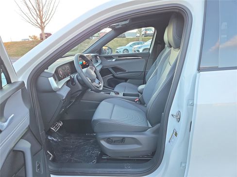 New 2026 Volkswagen Tiguan SE R-Line image 13