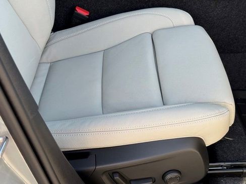 New 2026 Volvo XC40 B5 Plus w/ Protection Package Premier image 12