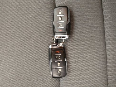 Used 2020 RAM 1500 Big Horn image 32