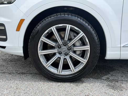Used 2018 Audi Q7 3.0T Prestige AWD/4WD image 35