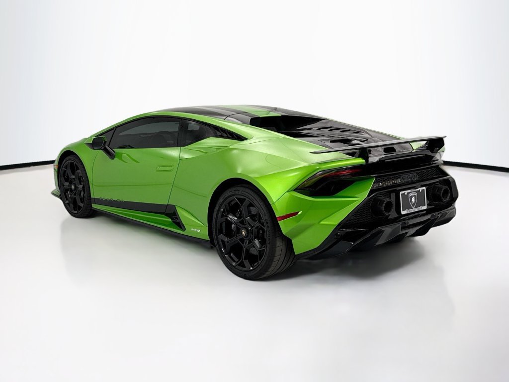 Used 2024 Lamborghini Huracan Tecnica RWD image 7