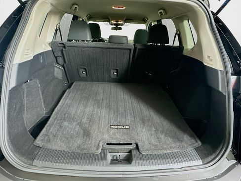 Used 2023 Nissan Rogue S AWD/4WD image 28