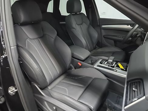 Used 2025 Audi Q5 2.0T Premium w/ Convenience Plus Package AWD/4WD image 15