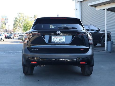 Used 2025 Nissan Kicks SR FWD image 8