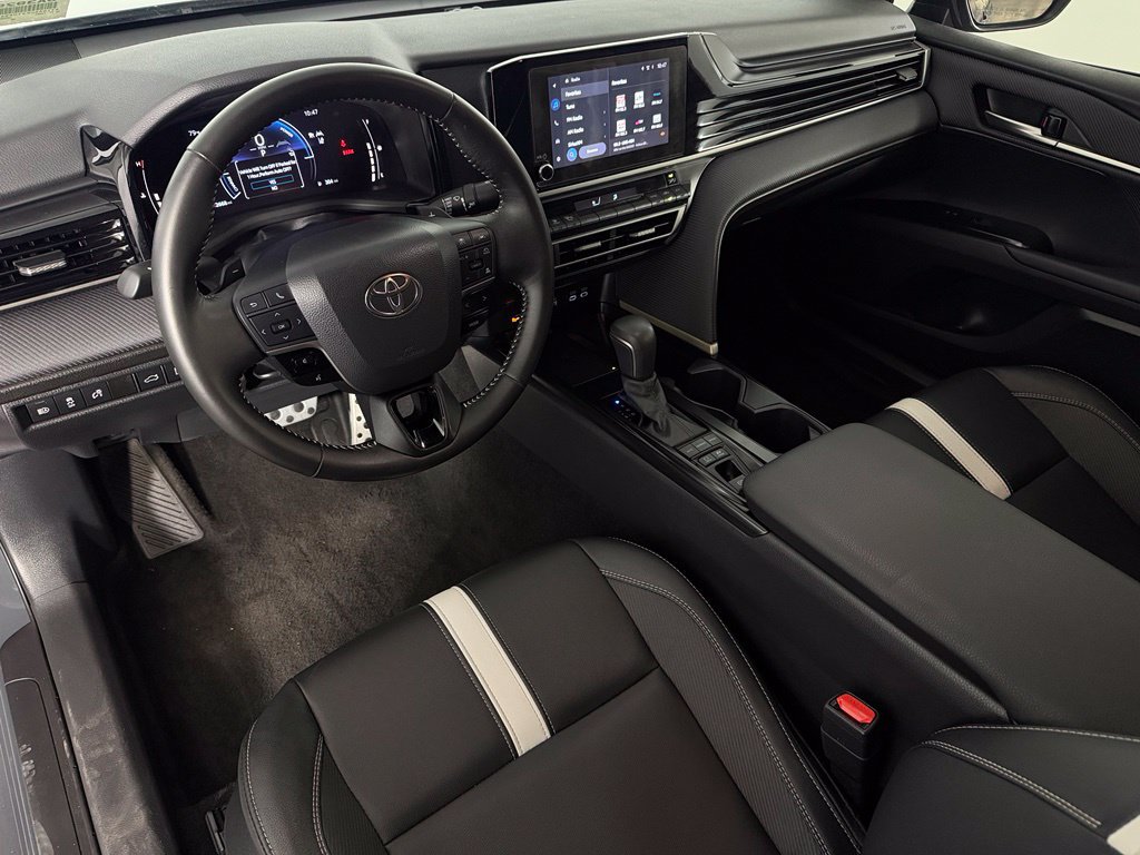 Used 2026 Toyota Camry SE FWD image 13