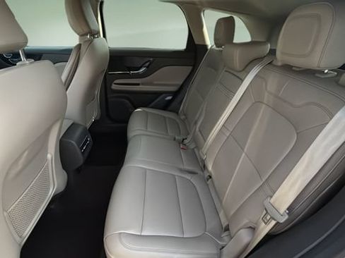 Used 2022 Lincoln Corsair FWD image 19