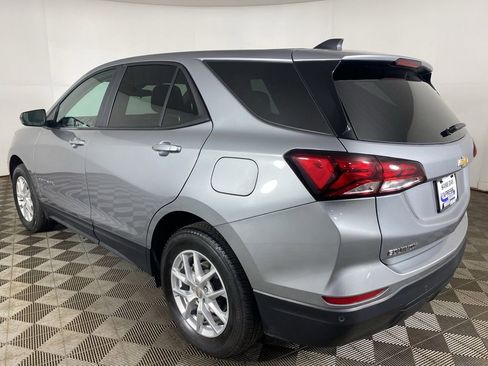 Used 2024 Chevrolet Equinox LS w/ LS Convenience Package AWD/4WD image 5