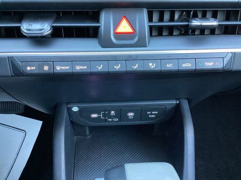 Used 2025 Kia K4 FWD image 20