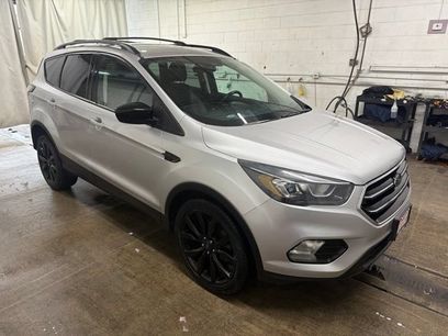 Used 2017 Ford Escape SE w/ SE Sport Appearance Package