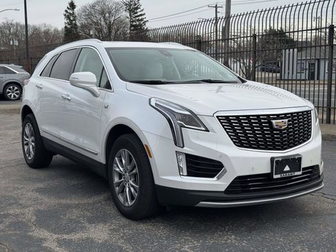 Certified 2023 Cadillac XT5 Premium Luxury image 4