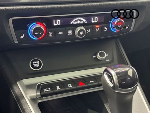 Used 2025 Audi Q3 2.0T Premium w/ Convenience Package image 22