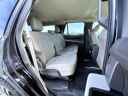 Used 2021 Ford Expedition Limited image 18