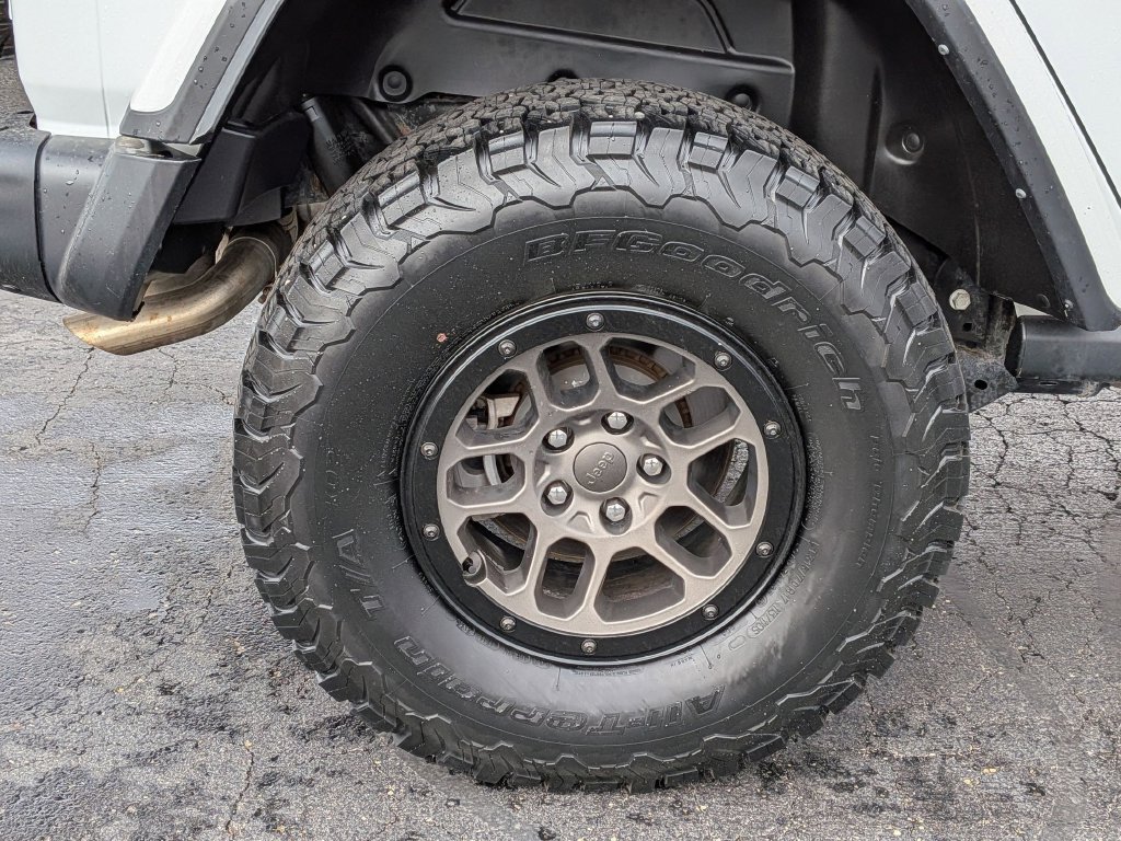 Used 2023 Jeep Wrangler Unlimited Rubicon 392 w/ Xtreme Recon 35" Tire Package AWD/4WD image 28