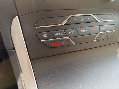 Used 2020 Ford Edge SEL w/ Convenience Package FWD image 20