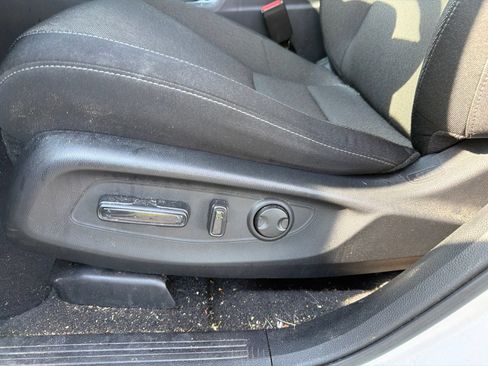 Used 2024 Honda CR-V EX image 12