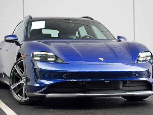 Used 2022 Porsche Taycan 4 Cross Turismo AWD/4WD image 4
