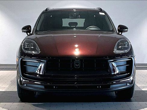 New 2026 Porsche Macan image 10