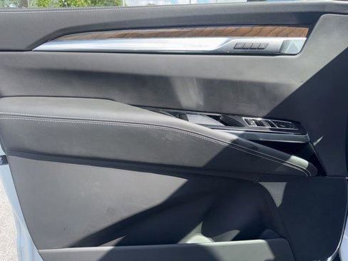 New 2025 Cadillac Escalade ESV Premium Luxury Platinum image 11