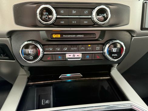 Used 2022 Ford F250 Lariat w/ Lariat Value Package image 33