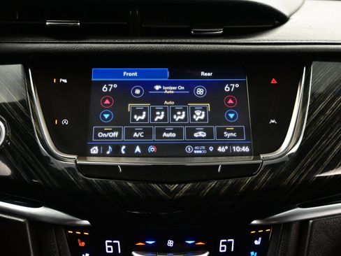 Used 2023 Cadillac XT6 Premium Luxury FWD image 20