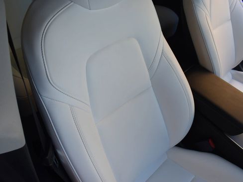 Used 2023 Tesla Model 3 Long Range image 15