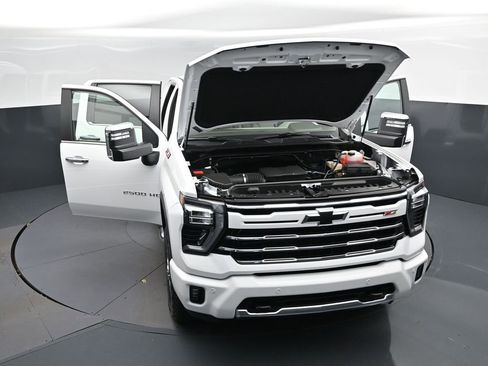New 2026 Chevrolet Silverado 2500 LT w/ Z71 Chrome Sport Edition AWD/4WD image 56
